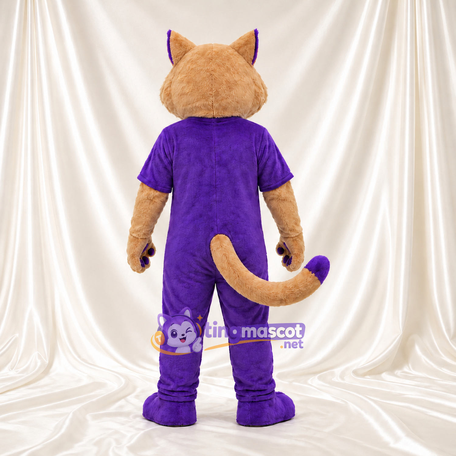 Costume de mascotte Chat – brun clair – Tenue (violet); Coussinets (violet) Costume de mascotte Chat – brun clair – Tenue (violet); Coussinets (violet)