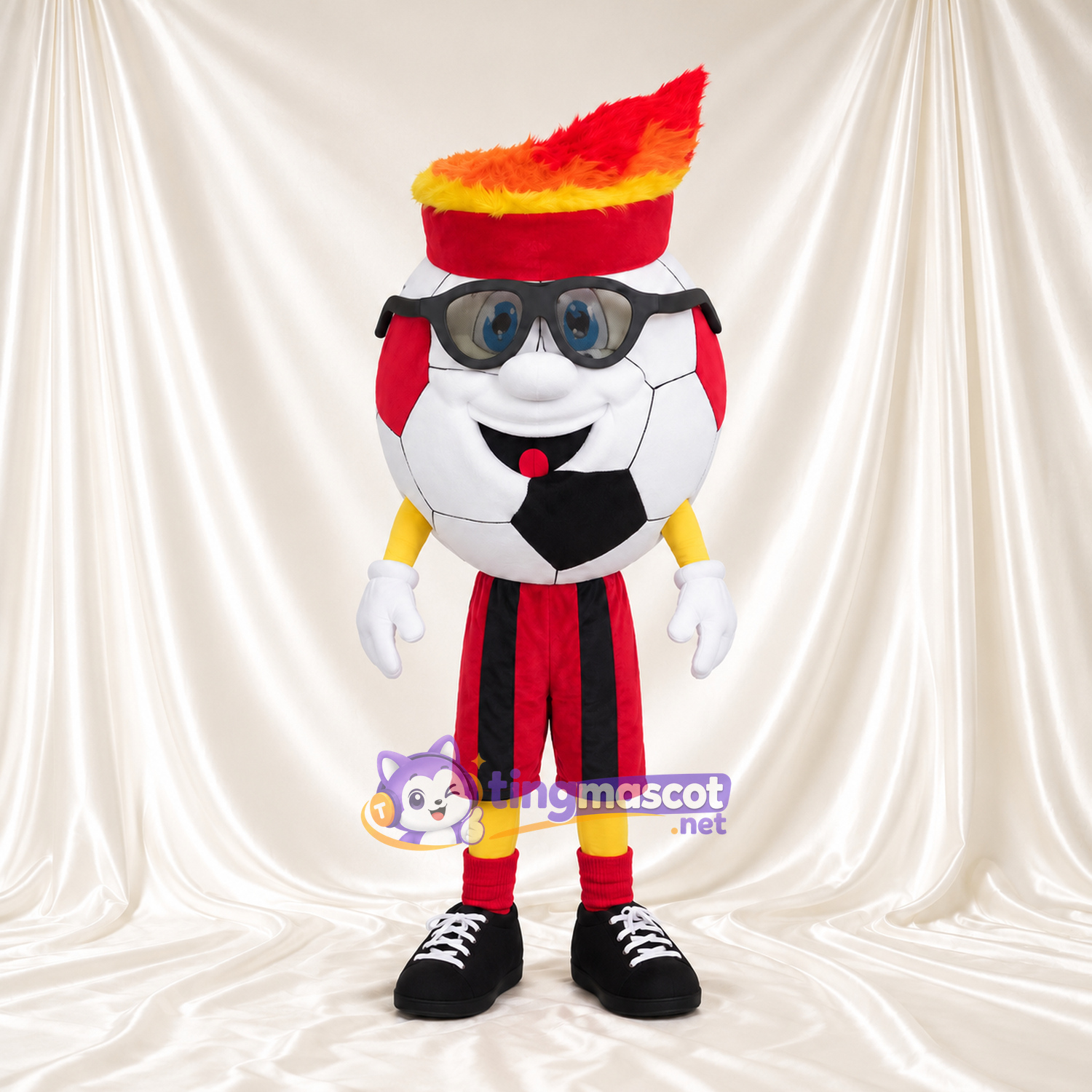 Costume de mascotte Ballon de football – selon la photo – Flamme; Chapeau; Lunettes de protection; Short (rayé) Costume de mascotte Ballon de football – selon la photo – Flamme; Chapeau; Lunettes de protection; Short (rayé)