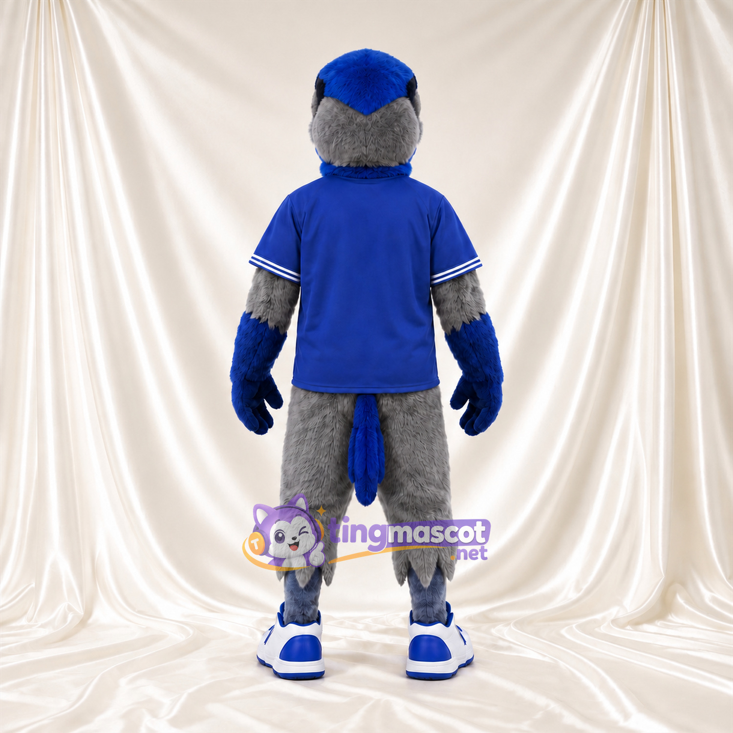 Costume de mascotte Geai bleu – selon la photo – Polo (bleu); Pantalon (gris, à plumes) Costume de mascotte Geai bleu – selon la photo – Polo (bleu); Pantalon (gris, à plumes)