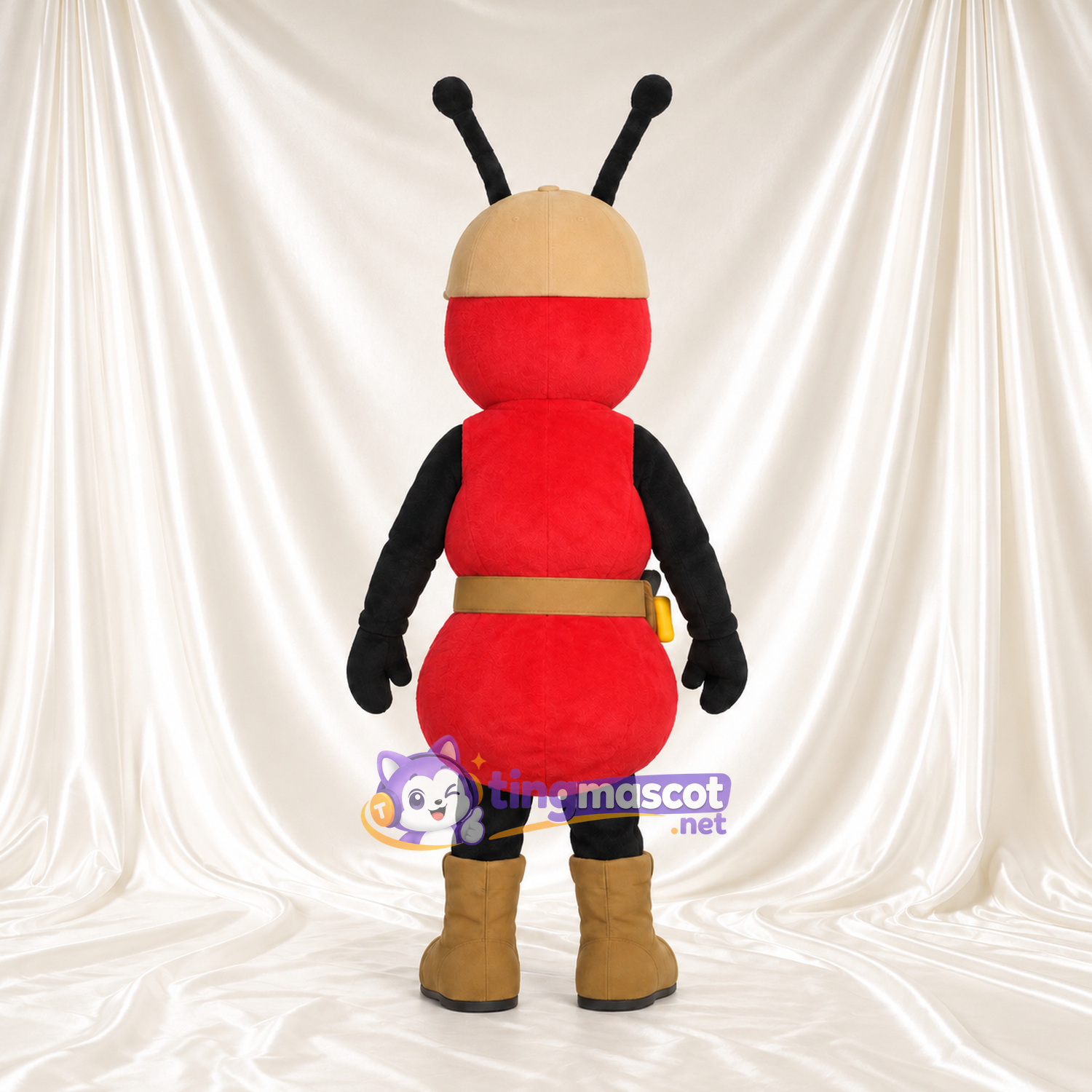 Costume de mascotte Fourmi – rouge – Chapeau (brun clair); Ceinture; Bottes Costume de mascotte Fourmi – rouge – Chapeau (brun clair); Ceinture; Bottes