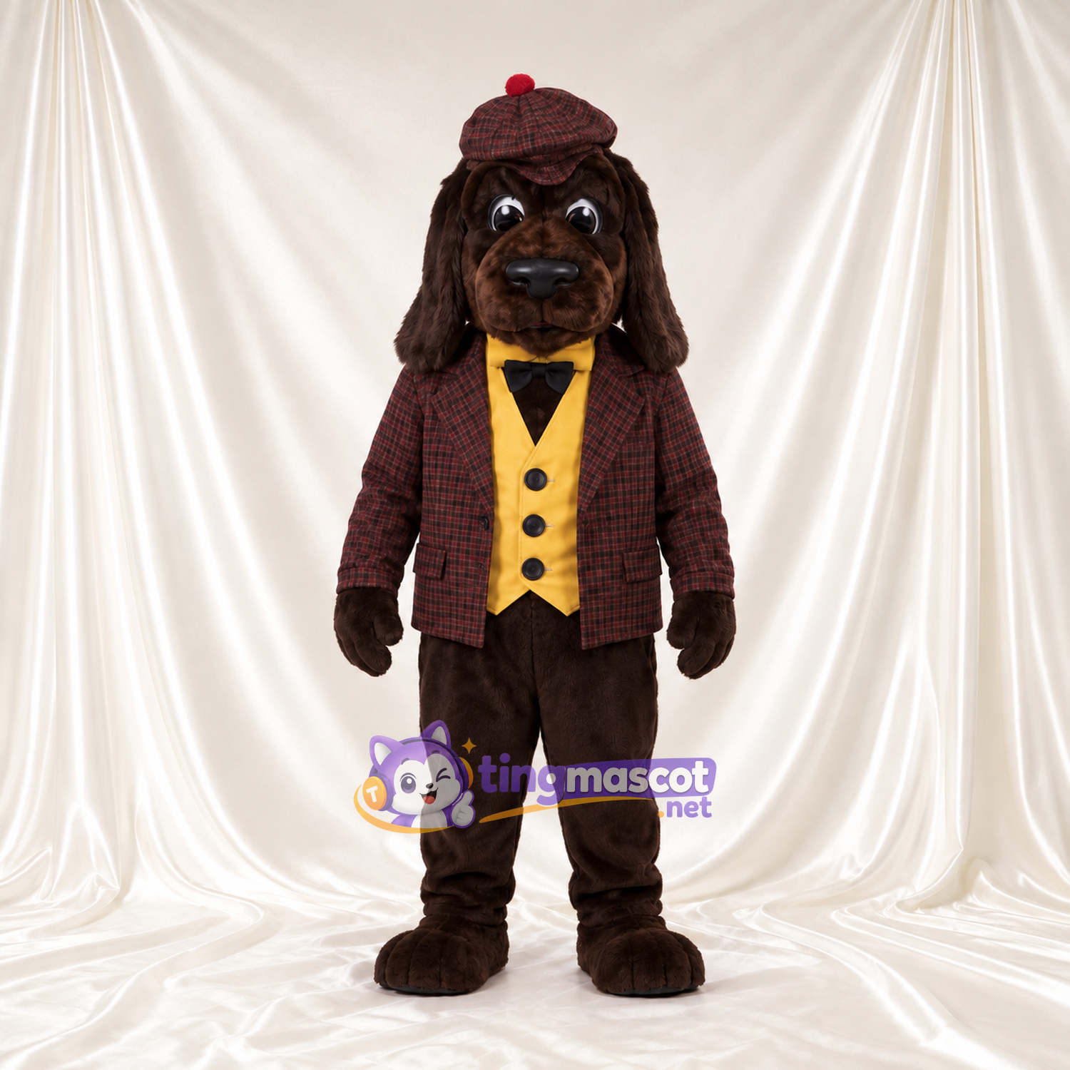 Costume de mascotte Chien – marron – Casquette (écossais); Veste; Gilet (jaune) Costume de mascotte Chien – marron – Casquette (écossais); Veste; Gilet (jaune)