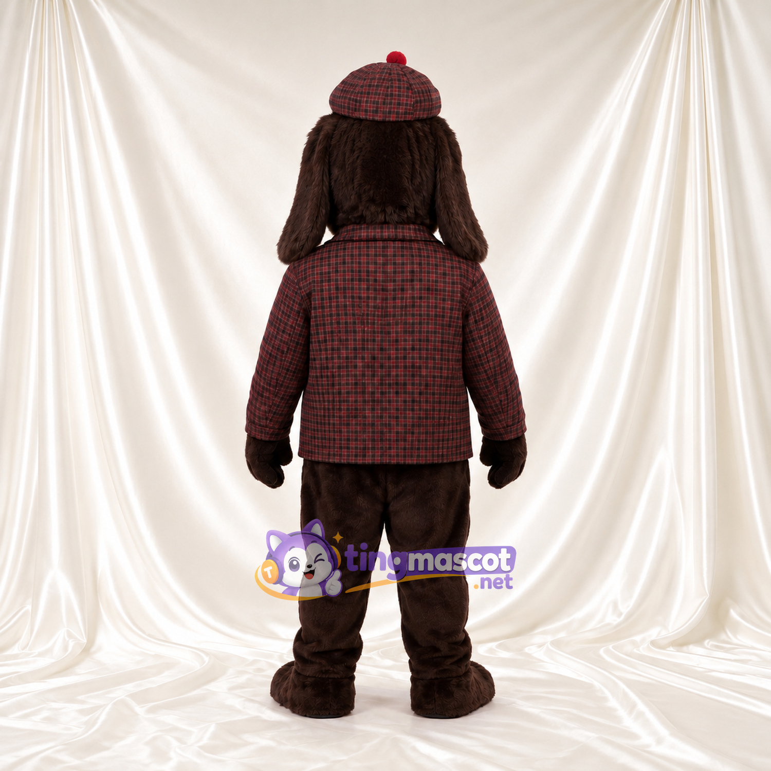 Costume de mascotte Chien – marron – Casquette (écossais); Veste; Gilet (jaune) Costume de mascotte Chien – marron – Casquette (écossais); Veste; Gilet (jaune)