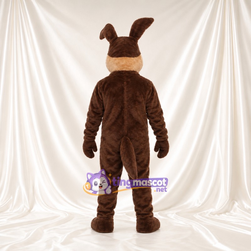 Maskottchenkostüm Wile E. Coyote – wie abgebildet – Ohren (geknickt); Bauch (hellbraun) Maskottchenkostüm Wile E. Coyote – wie abgebildet – Ohren (geknickt); Bauch (hellbraun)