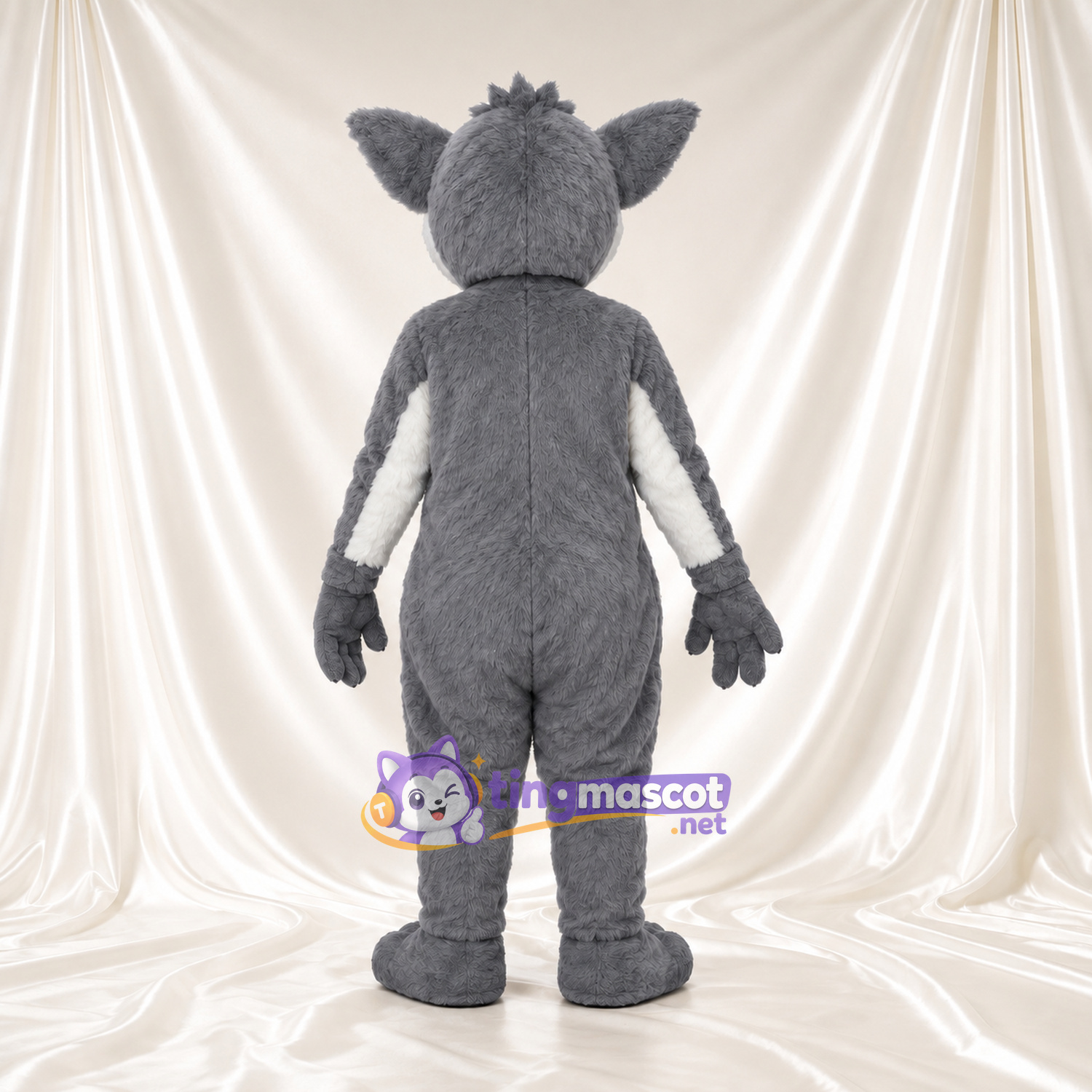 Costume de mascotte Lémurien – gris – Cercles autour des yeux (orange); Ventre (blanc) Costume de mascotte Lémurien – gris – Cercles autour des yeux (orange); Ventre (blanc)