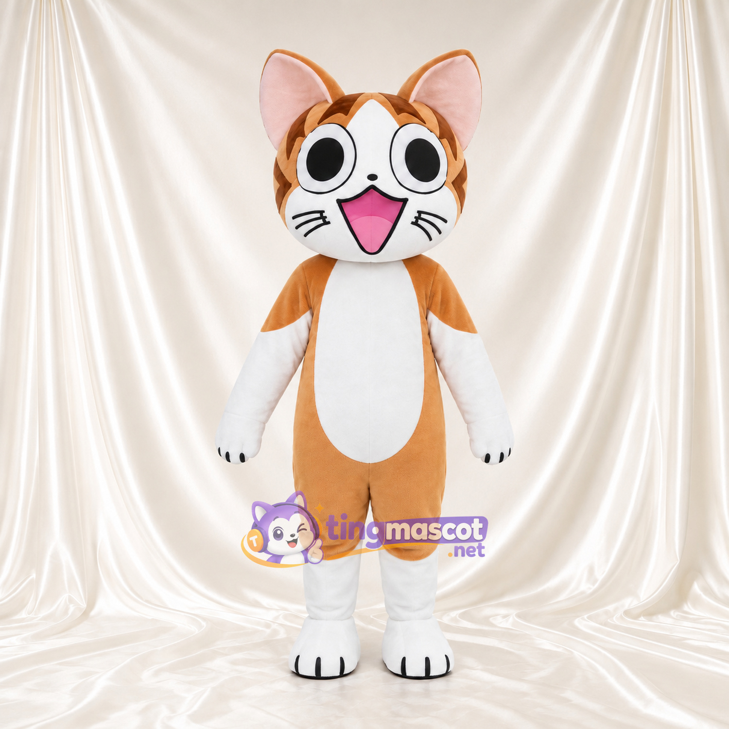 Costume de mascotte Chat – orange / blanc – Yeux (grand, rond); Langue (rose) Costume de mascotte Chat – orange / blanc – Yeux (grand, rond); Langue (rose)