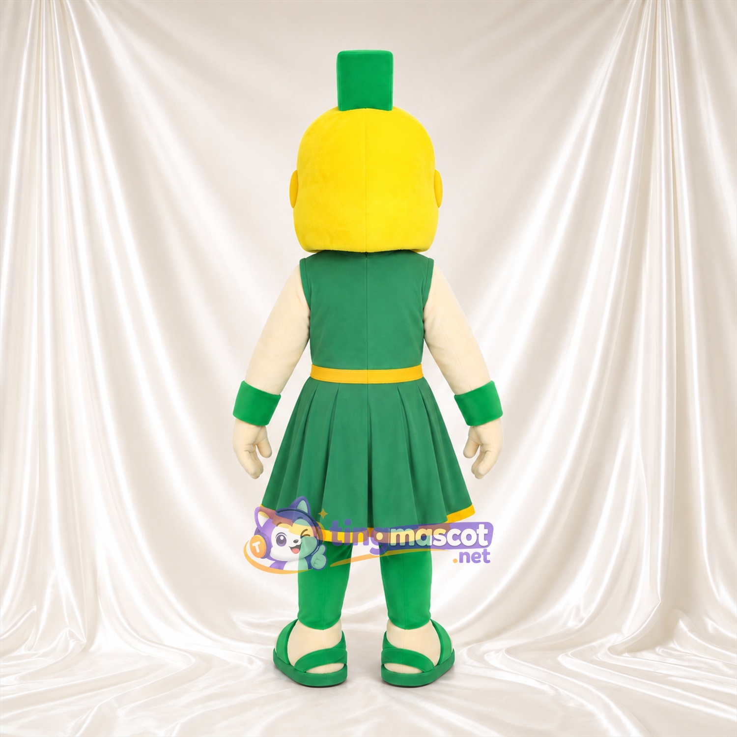 Costume de mascotte Guerrier – selon la photo – Robe (vert); Casque (jaune) Costume de mascotte Guerrier – selon la photo – Robe (vert); Casque (jaune)