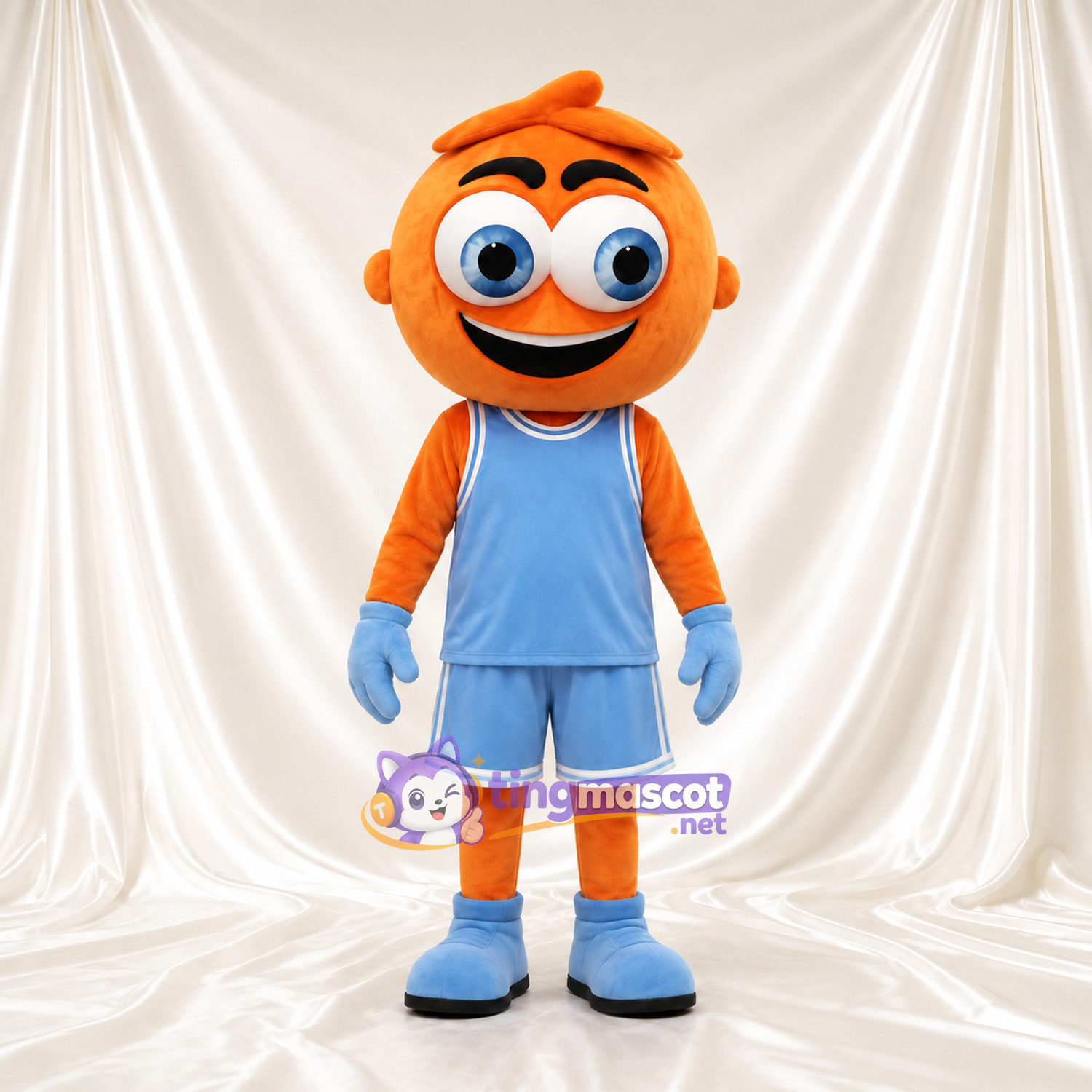 Maskottchenkostüm Jungenfigur – orange – Basketballtrikot (blau) Maskottchenkostüm Jungenfigur – orange – Basketballtrikot (blau)