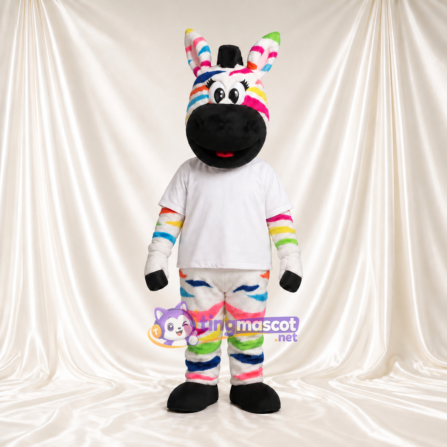 Costume de mascotte Zèbre – arc-en-ciel – T-shirt (blanc); Sabots (noir) Costume de mascotte Zèbre – arc-en-ciel – T-shirt (blanc); Sabots (noir)