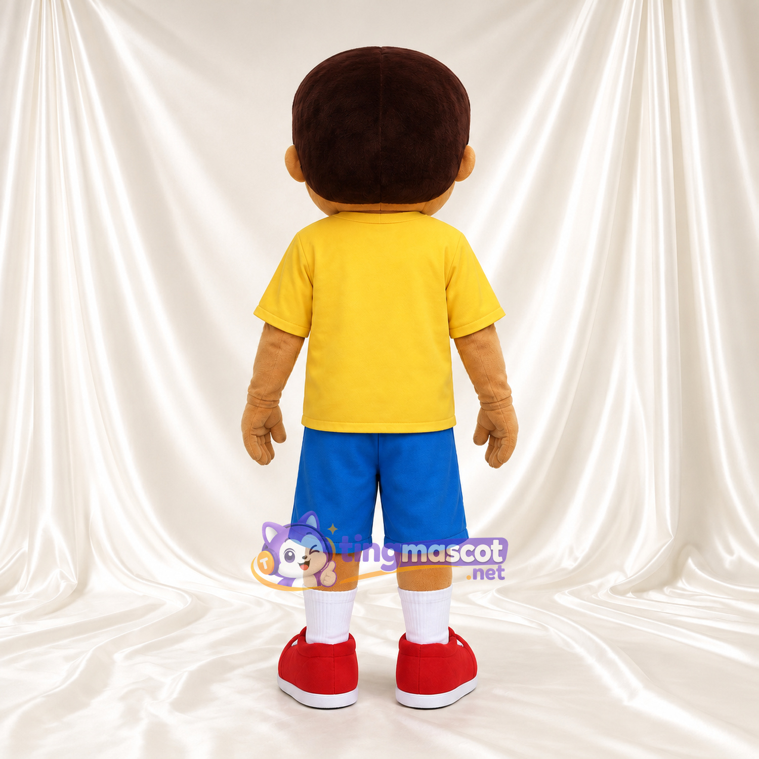 Maskottchenkostüm Jungenfigur – wie abgebildet – Hemd (gelb); Shorts (blau) Maskottchenkostüm Jungenfigur – wie abgebildet – Hemd (gelb); Shorts (blau)