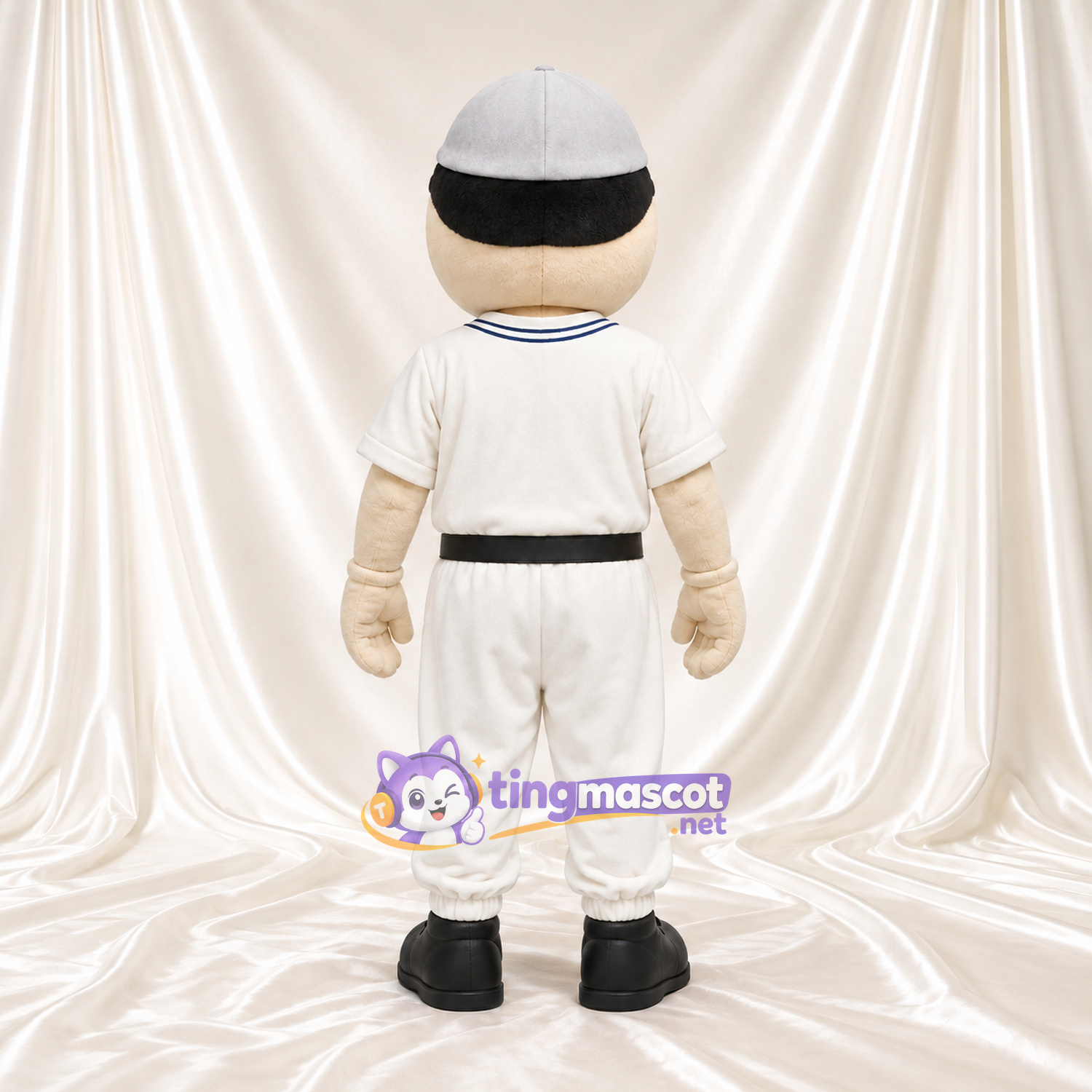 Cricketspieler-Maskottchenkostüm – weiße Uniform und graue Kappe Cricketspieler-Maskottchenkostüm – weiße Uniform und graue Kappe