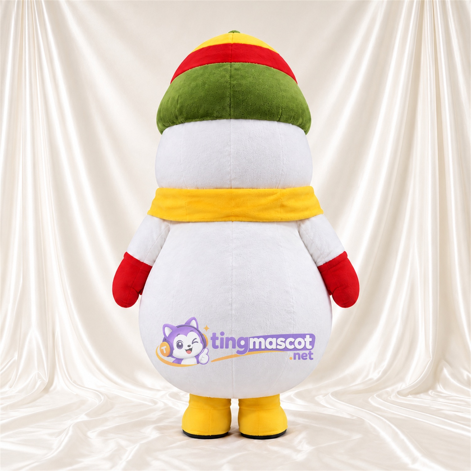 Maskottchenkostüm Schneemann – wie abgebildet – Hut (grün); Schal (bunt) Maskottchenkostüm Schneemann – wie abgebildet – Hut (grün); Schal (bunt)