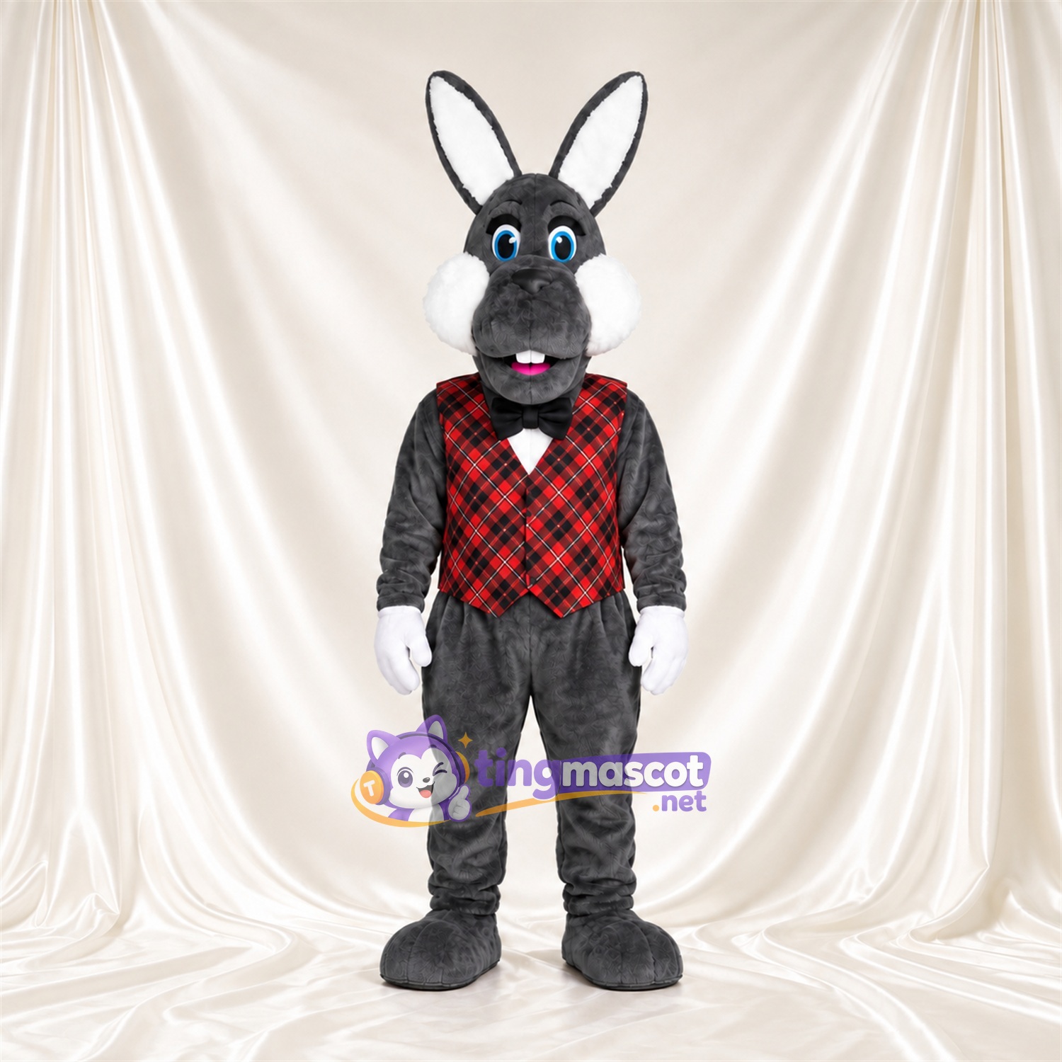 Costume de mascotte Lapin – gris – Gilet (rouge, écossais) Costume de mascotte Lapin – gris – Gilet (rouge, écossais)