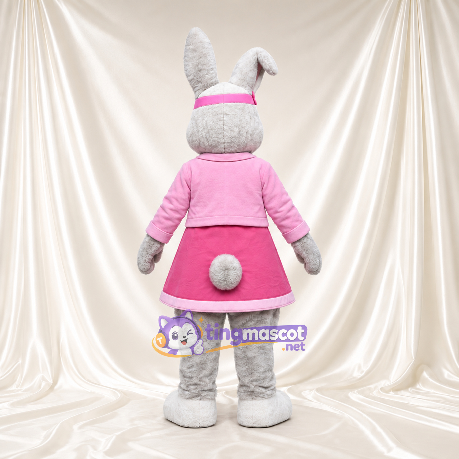 Maskottchenkostüm Lily Bobtail – wie abgebildet – Kleid (rosa); Stirnband (rosa) Maskottchenkostüm Lily Bobtail – wie abgebildet – Kleid (rosa); Stirnband (rosa)
