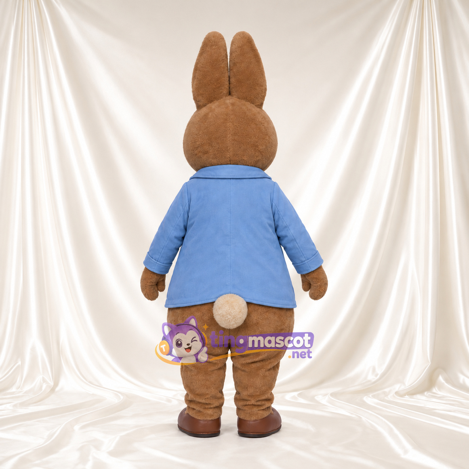 Costume de mascotte Peter Rabbit – selon la photo – Veste (bleu clair); Ventre (rond, crème) Costume de mascotte Peter Rabbit – selon la photo – Veste (bleu clair); Ventre (rond, crème)
