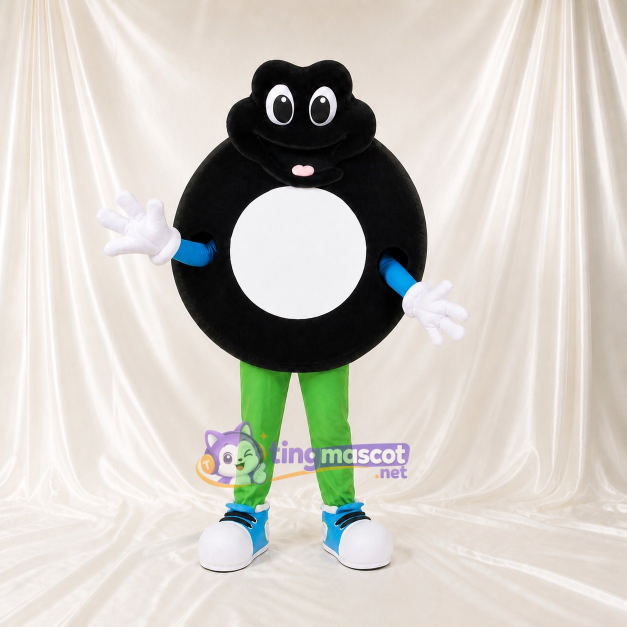 Schwarze runde Figur Maskottchenkostüm Ganzkörper für Erwachsene Schulveranstaltungen Schwarze runde Figur Maskottchenkostüm Ganzkörper für Erwachsene Schulveranstaltungen