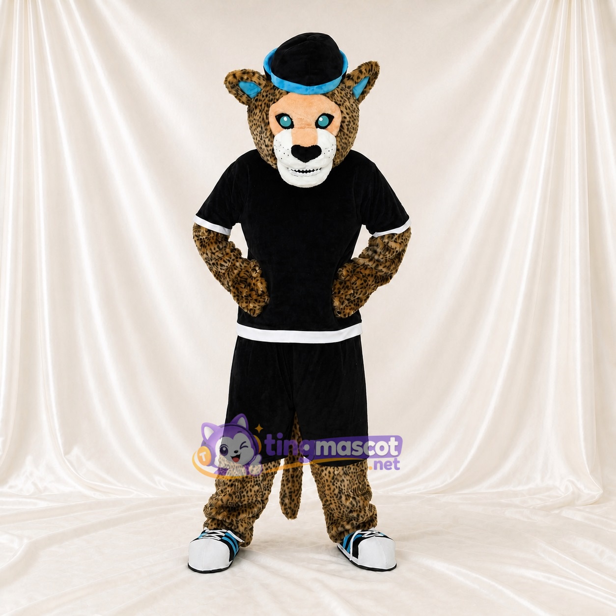 Black Athletic Leopard Mascot Costume Full Body for Adults Sports Events Black Athletic Leopard Mascot Costume Full Body for Adults Sports Events