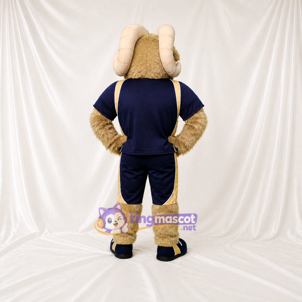 Athlète Bélier Costume de mascotte intégral pour adultes Événements sportifs Athlète Bélier Costume de mascotte intégral pour adultes Événements sportifs