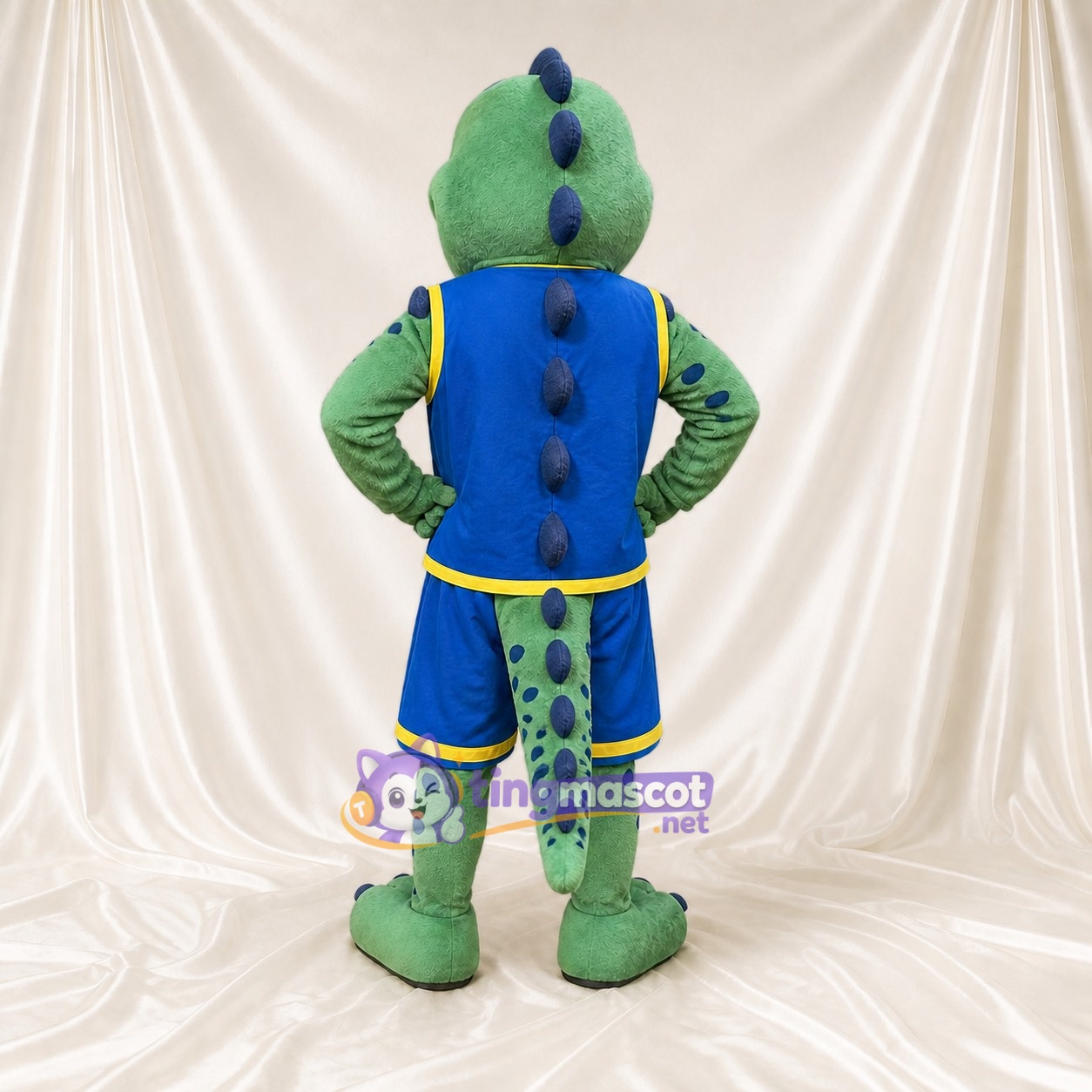Green Dinosaur Athlete Mascot Costume Full Body for Adults Sports Events Green Dinosaur Athlete Mascot Costume Full Body for Adults Sports Events