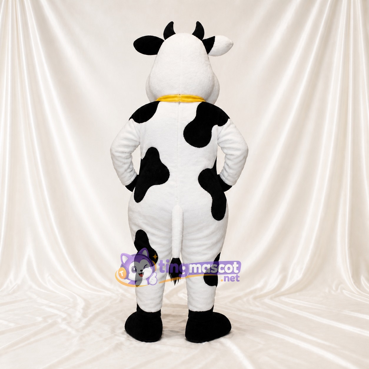 Black Cartoon Facial Cow Mascot Costume Full Body for Adults School Events Black Cartoon Facial Cow Mascot Costume Full Body for Adults School Events